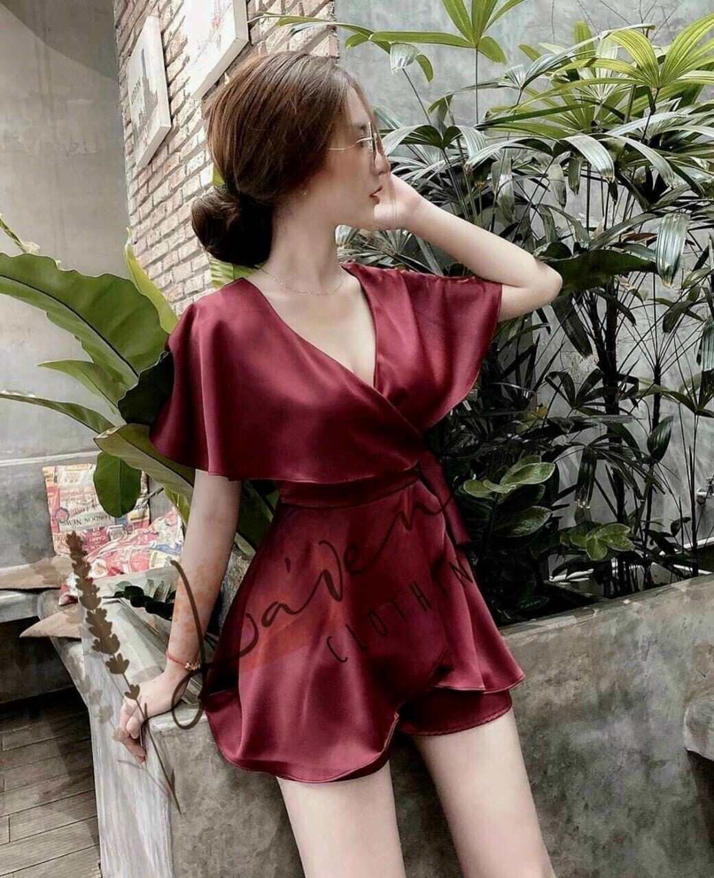 Jum bèo cột nơ tay cánh tiên điệu đà quyến rũ