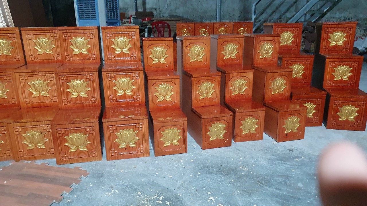 Bục tam cấp, nhị cấp kê ban thần tài, khám thần tài, dát vàng hoa sen