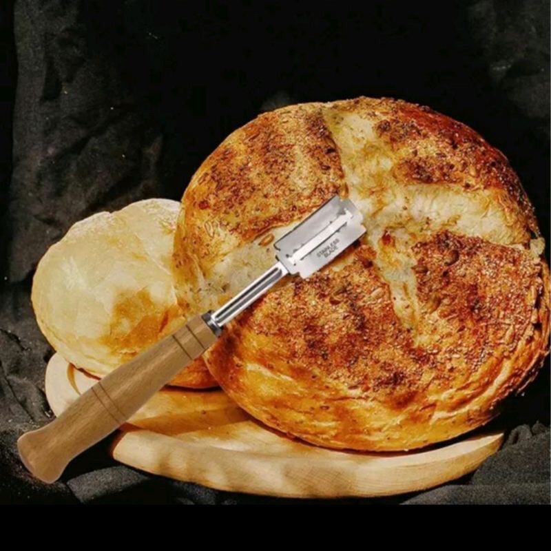 Dụng cụ rạch bánh mì cán gỗ