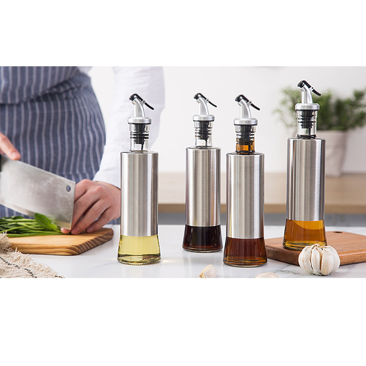 Chai đựng dầu ăn, gia vị thủy tinh 300ml bọc inox, lọ thủy tinh chiết rót nước mắm xì dầu