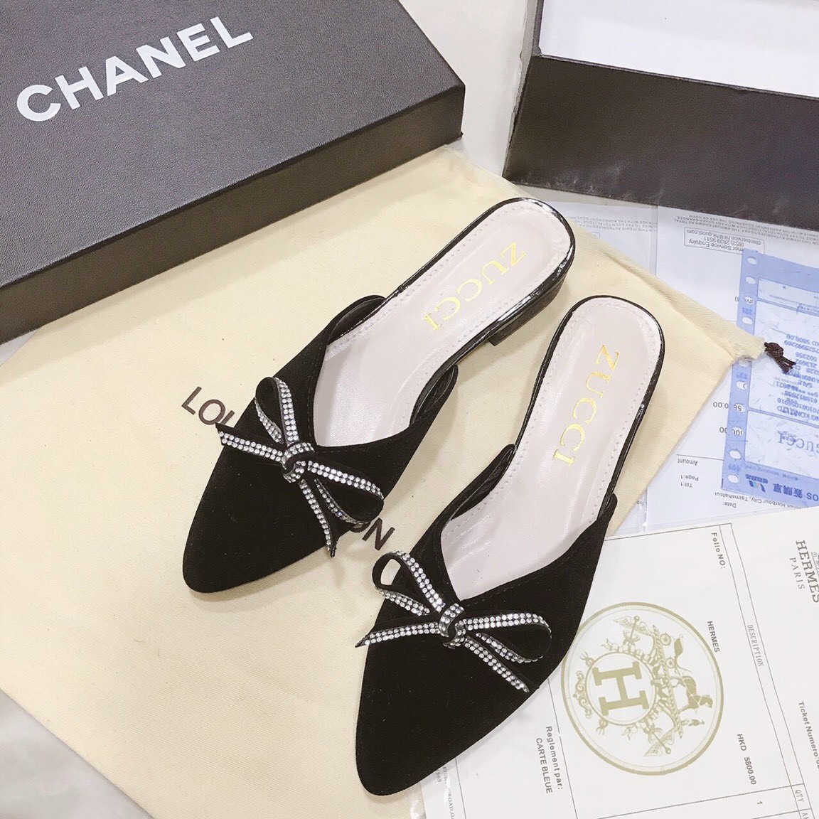 Dép sục nữ phối nơ đá nhỏ êm chân