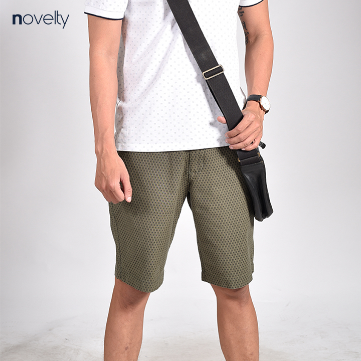 Quần short khaki nam novelty hoa văn sọc nskmhsnctr1811830