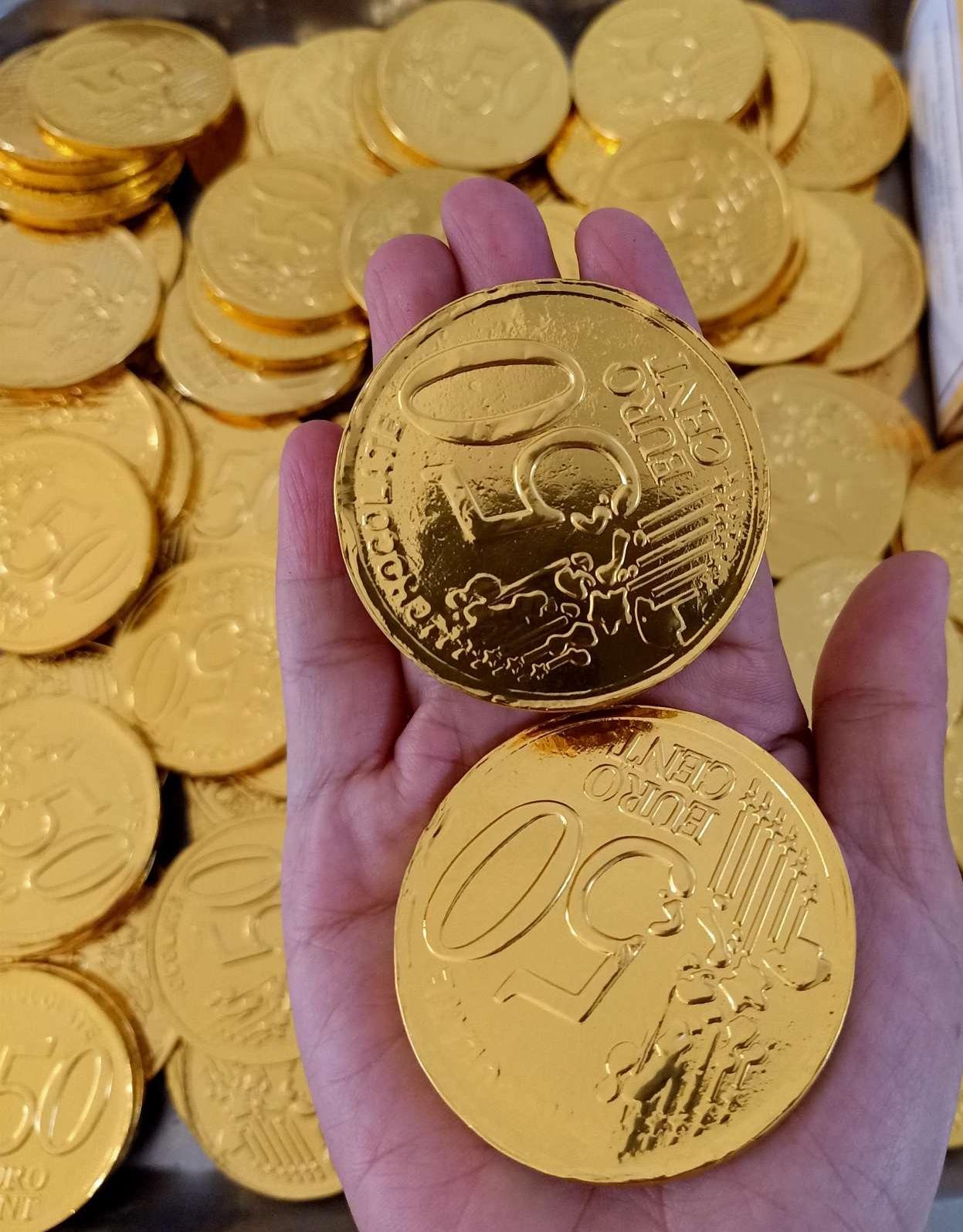 socola đồng tiền đại 65000/h /50miếng