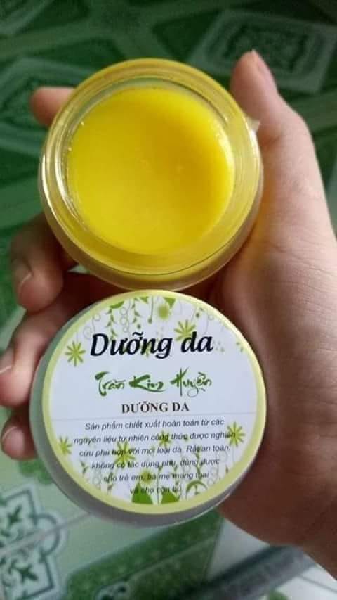 Dưỡng da Tkh trần kim Huyền