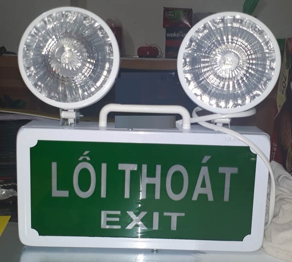 [HCM]ĐÈN SỰ CỐ KẾT HỢP EXIT 2IN1 .Đèn sự cố 3A sản phẩm chất lượng an toàn và hiệu quả. Đèn Sự Cố Kết Hợp Biển Chỉ Dẫn Thoát Nạn chữ Exit (E-SC-E) hình ảnh đúng với sản phẩm hàng có sẵn ( BẢO HÀNH 1 ĐỔI 1)