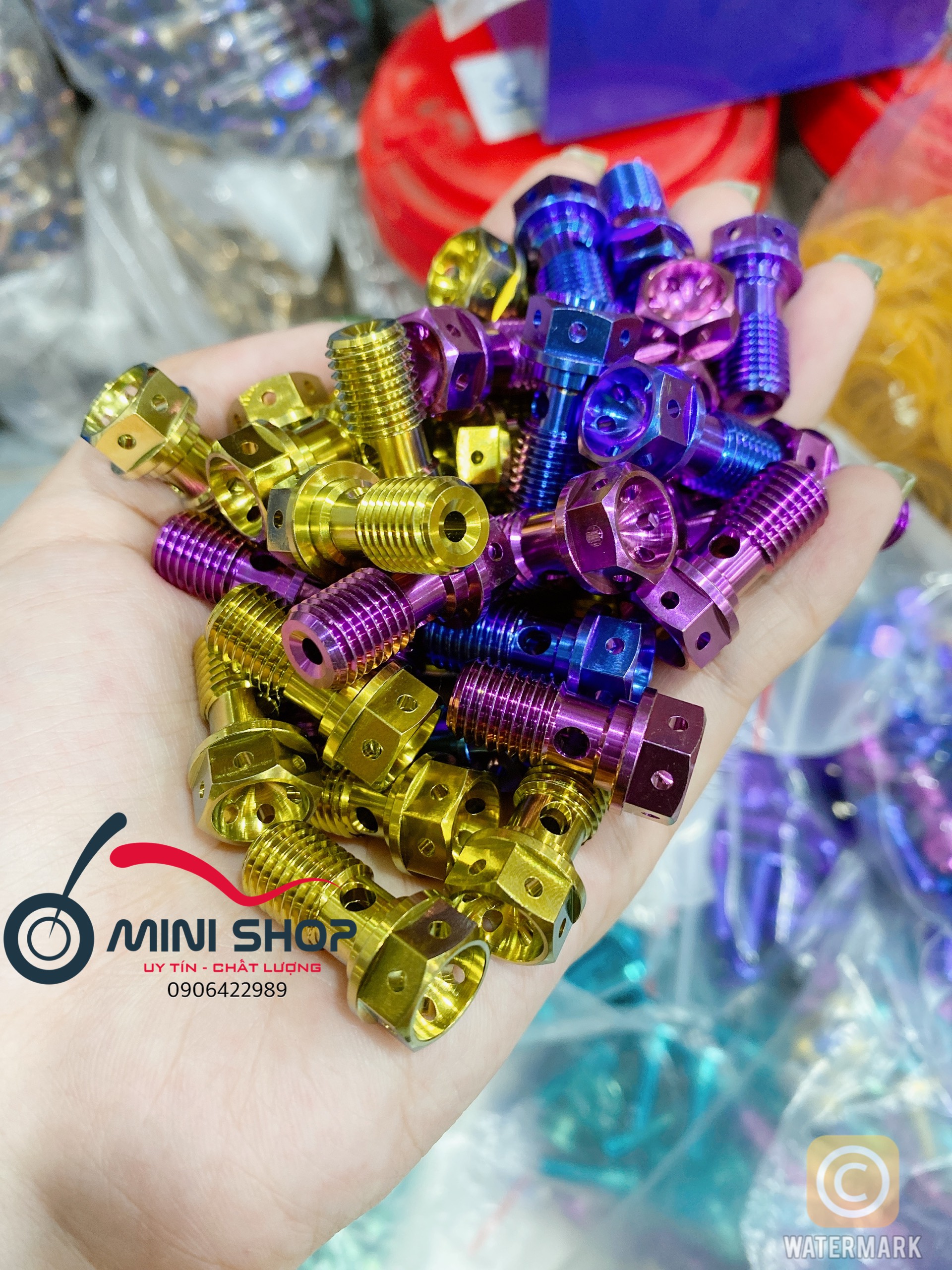 Ốc xỏ dây dầu titanium gr5