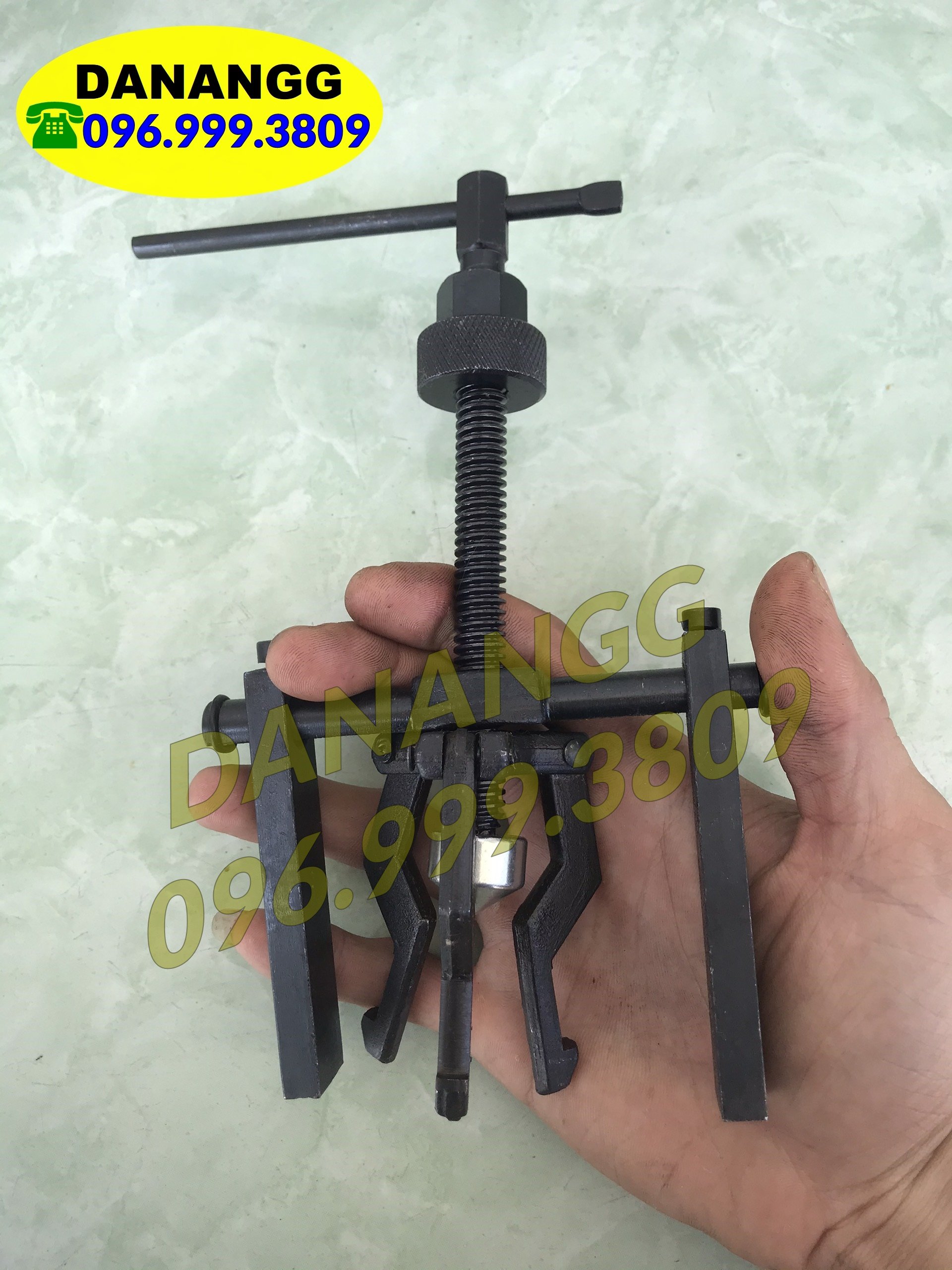 Cảo 3 chân cảo bi trong