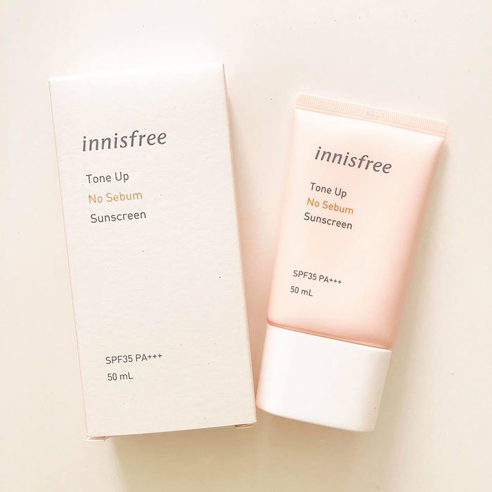Kem Chống Nắng Nâng Tone, Kiềm Dầu Innisfree Tone Up No Sebum Sunscreen SPF35/PA++++ 50ml Hàn Quốc