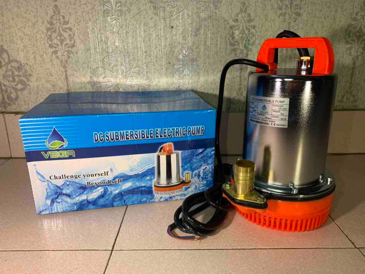 Máy bơm nước chìm 12v 180w inox