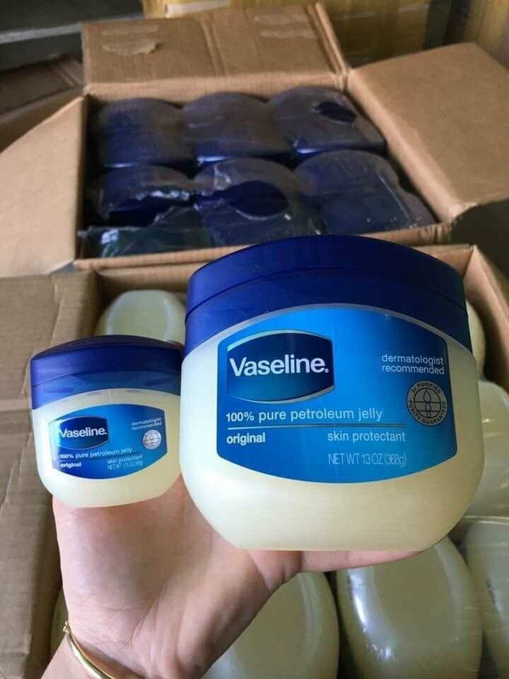 Vaseline dưỡng Môi da giữ ẩm, chống khô nẻ 368g