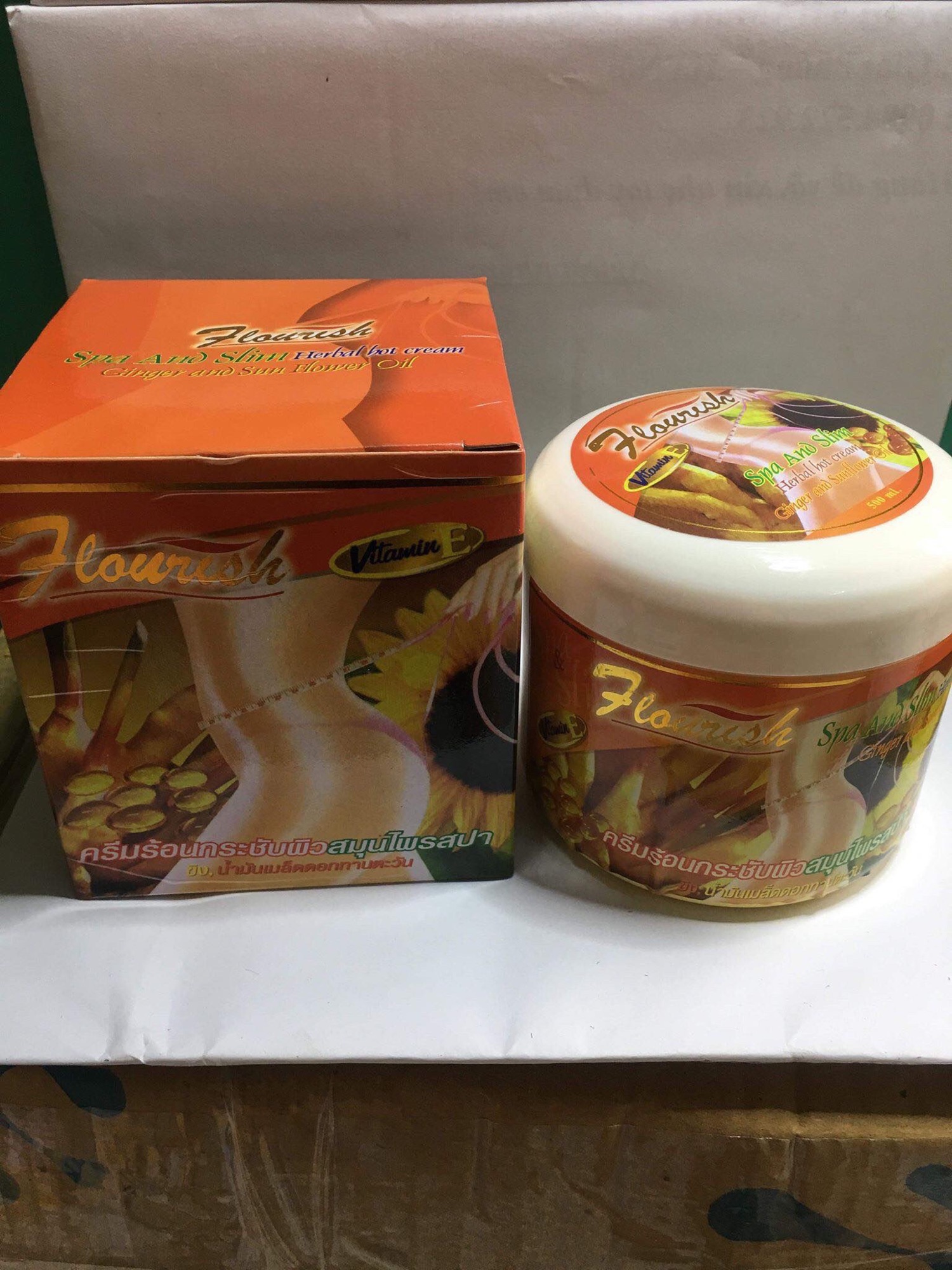Kem tan mỡ gừng thái