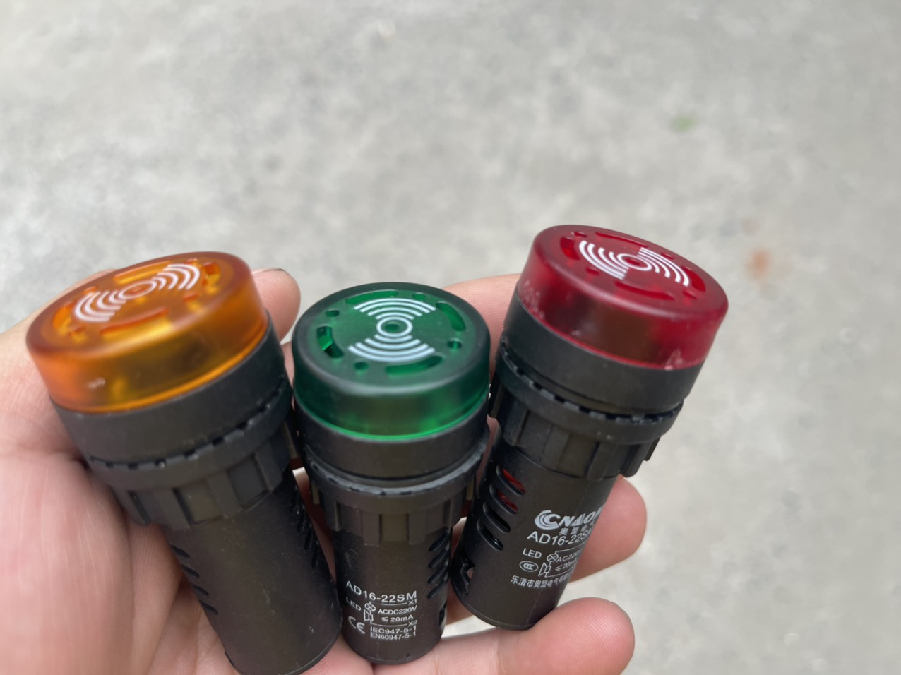Đèn báo có còi phi 22- đèn báo pha có còi 220v