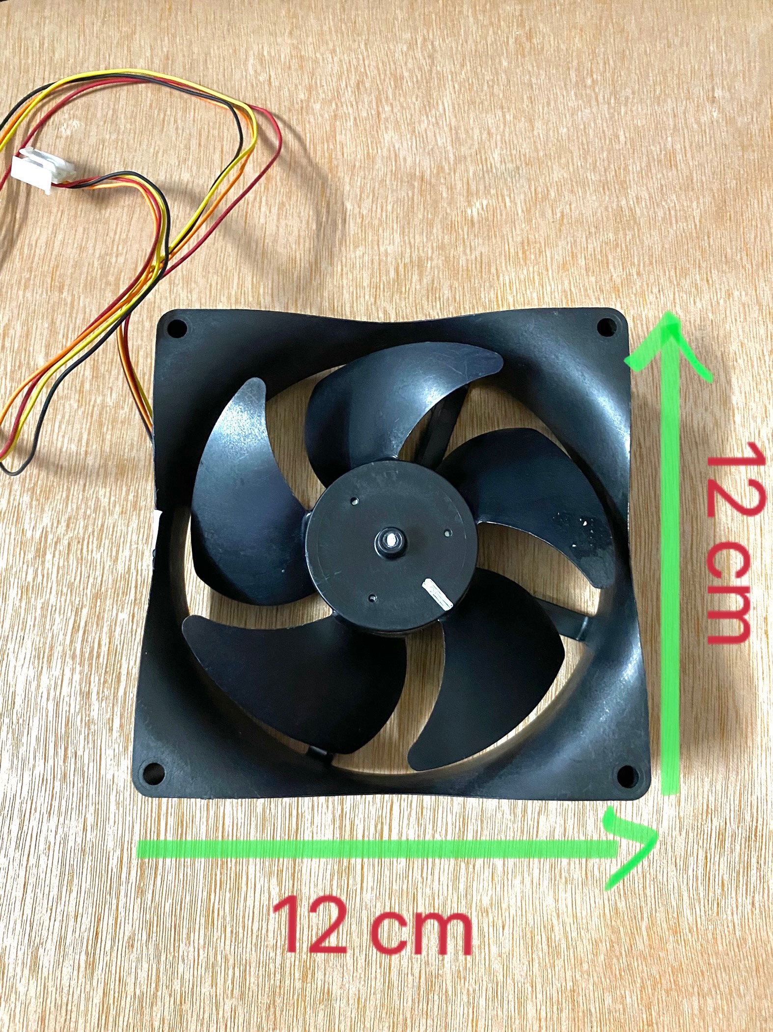 Quạt tủ lạnh Toshiba 4 dây 12V