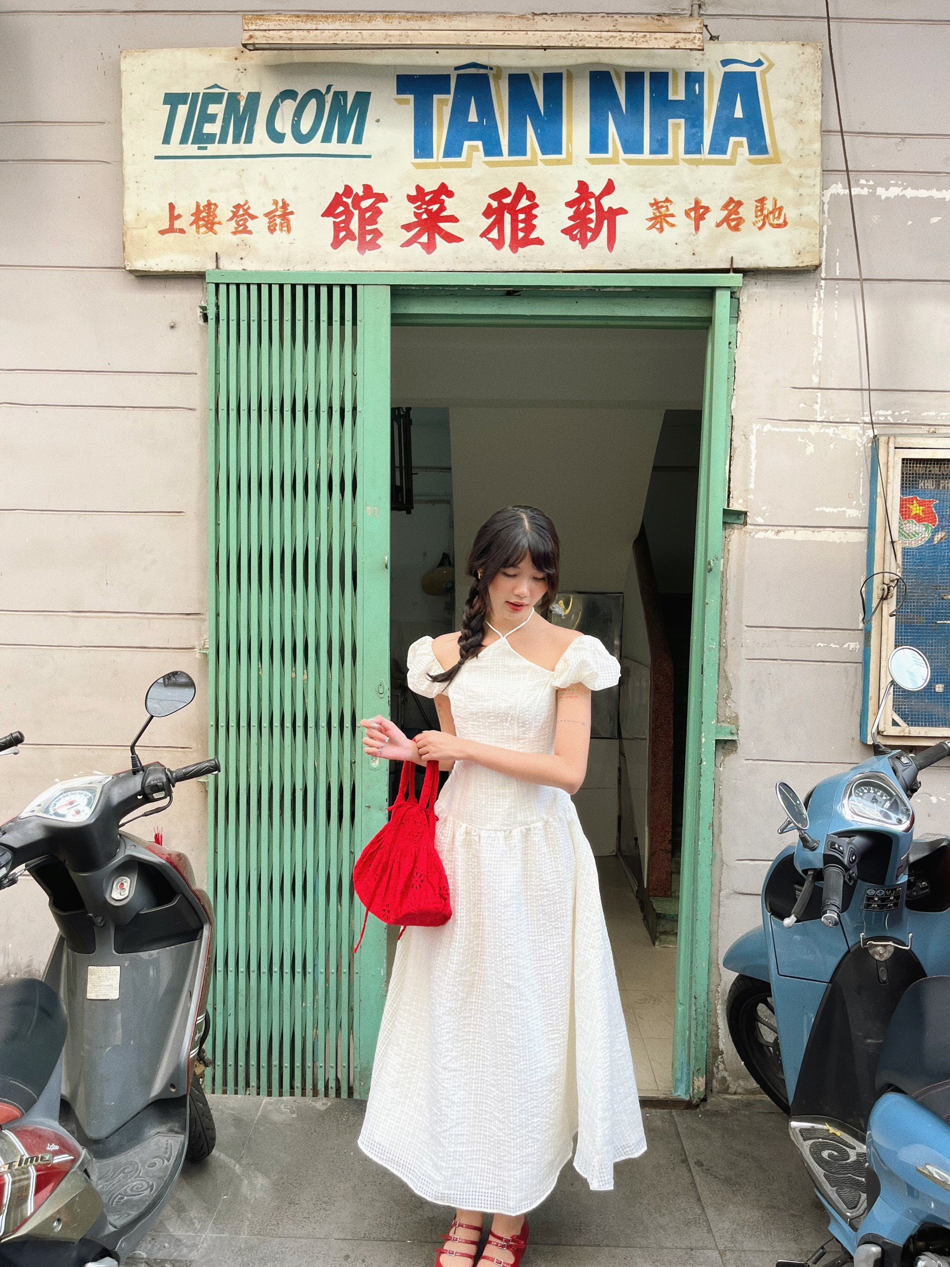 Đầm maxi cổ yếm sọc dáng xoè dài, váy cổ yếm phối tay con dáng xoè | katy dress | secodee