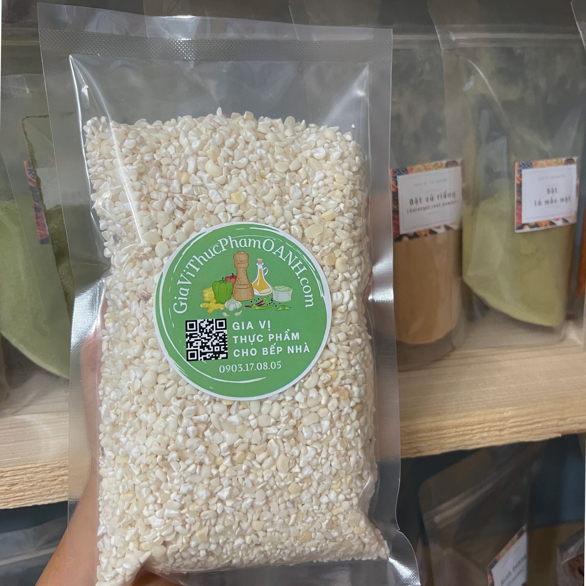 Bắp khô hạt bể