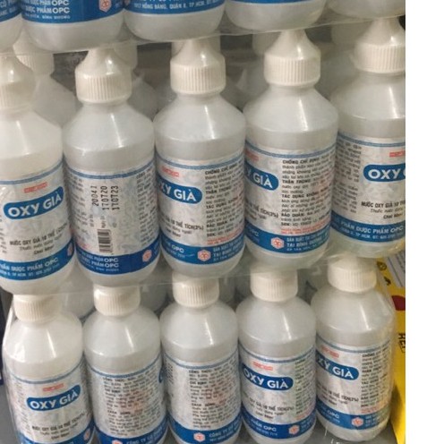 Lốc 10 chai oxy già opc