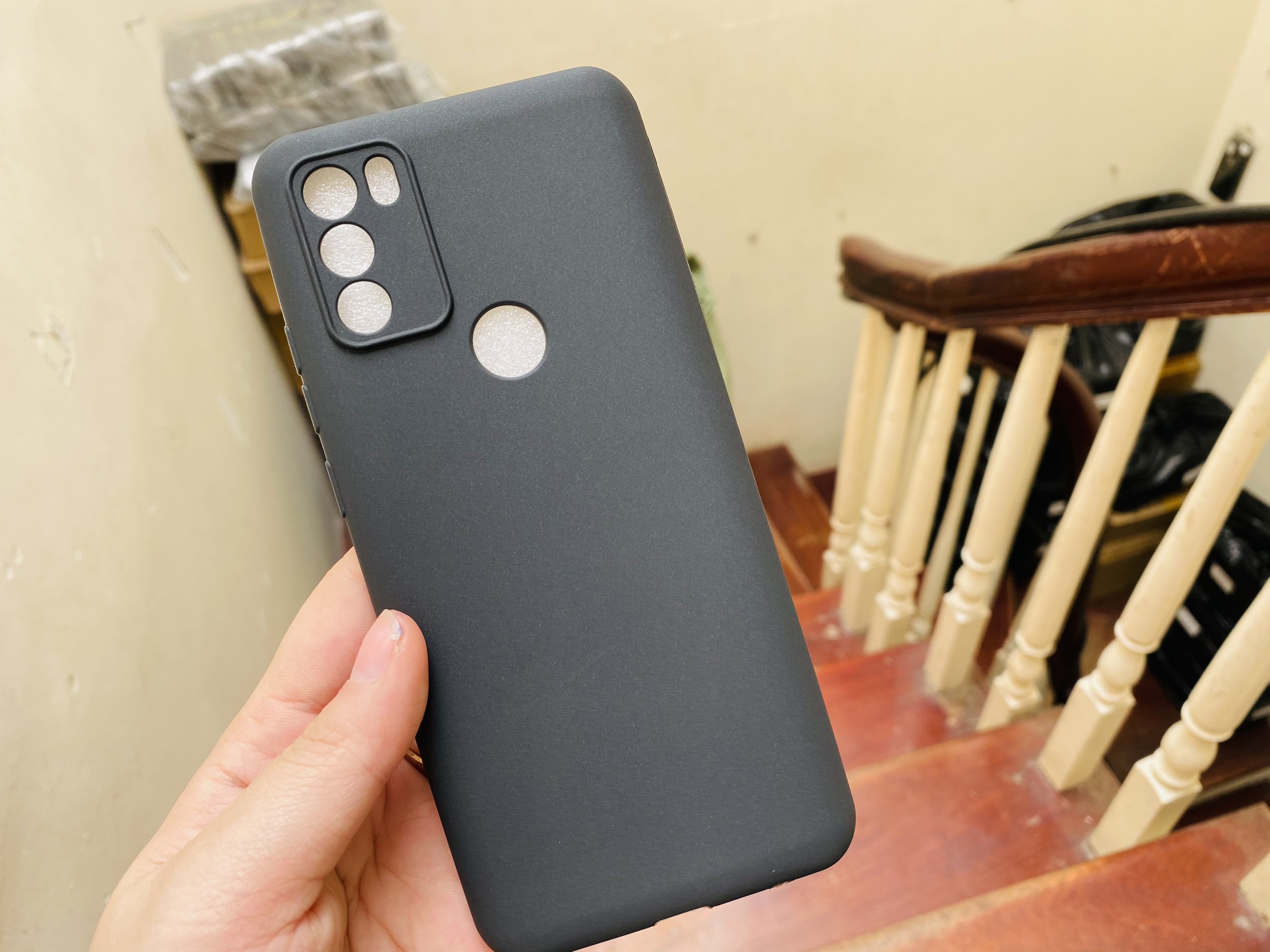 Ốp dẻo đen chống bẩn cho vsmart star 5