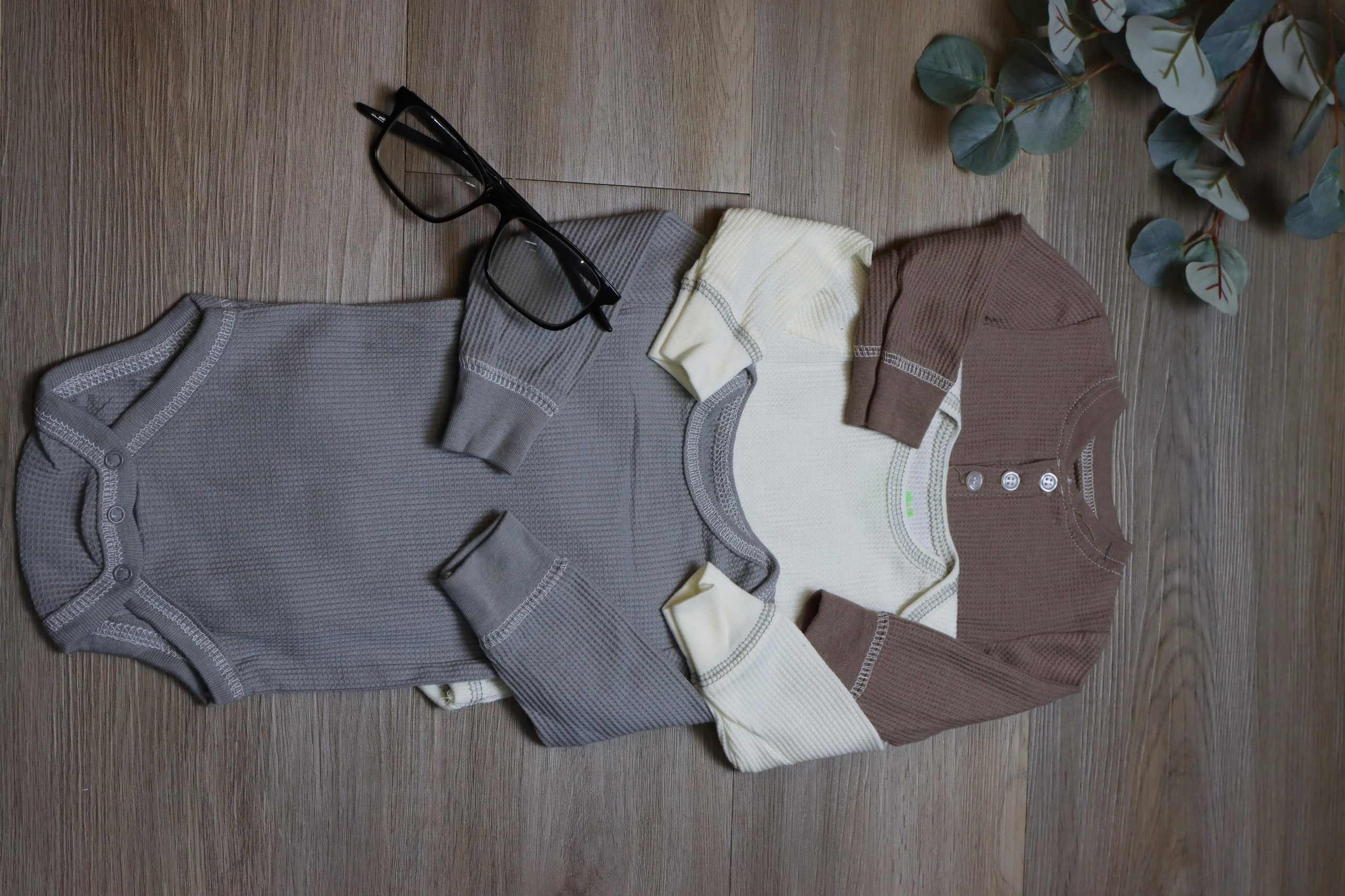 Set 3 bộ bodysuit dài tay vintage cho bé trai siu cool từ 0 - 12 tháng tuổi
