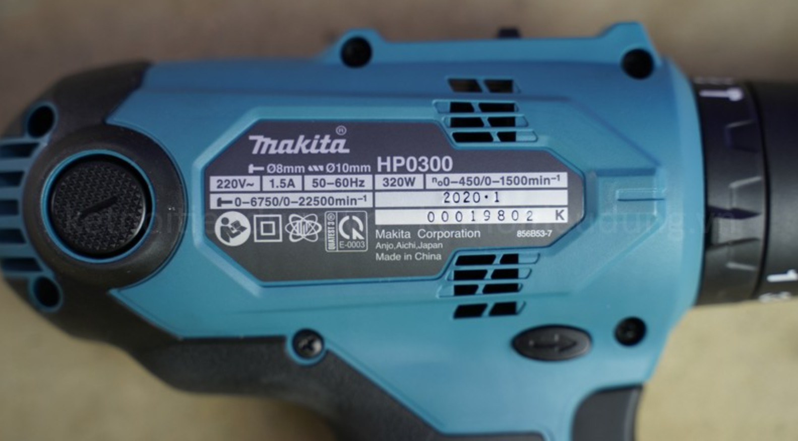 Máy khoan búa và vặn vít Makita HP0300
