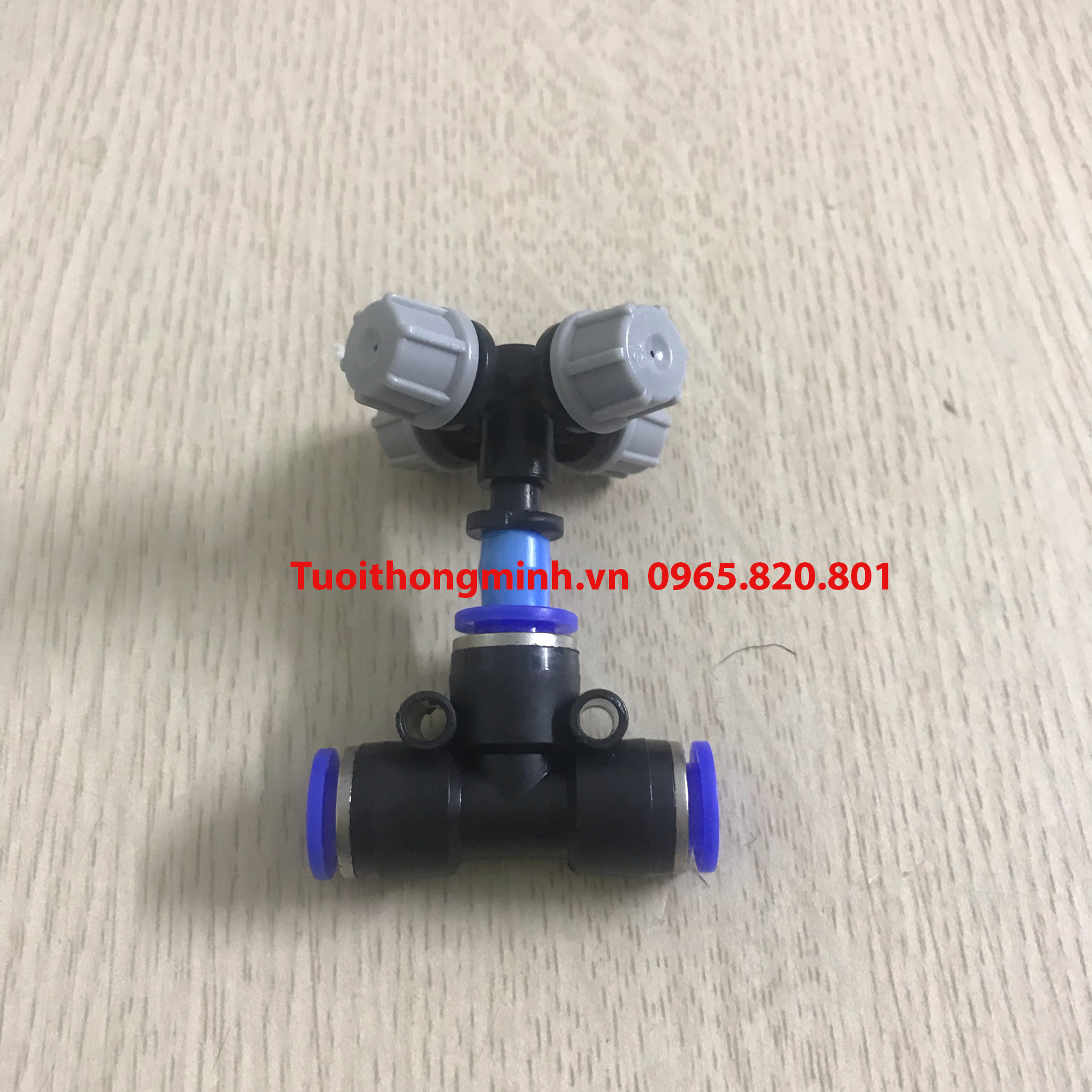Béc phun sương 4 cửa Nâu kèm T 8mm