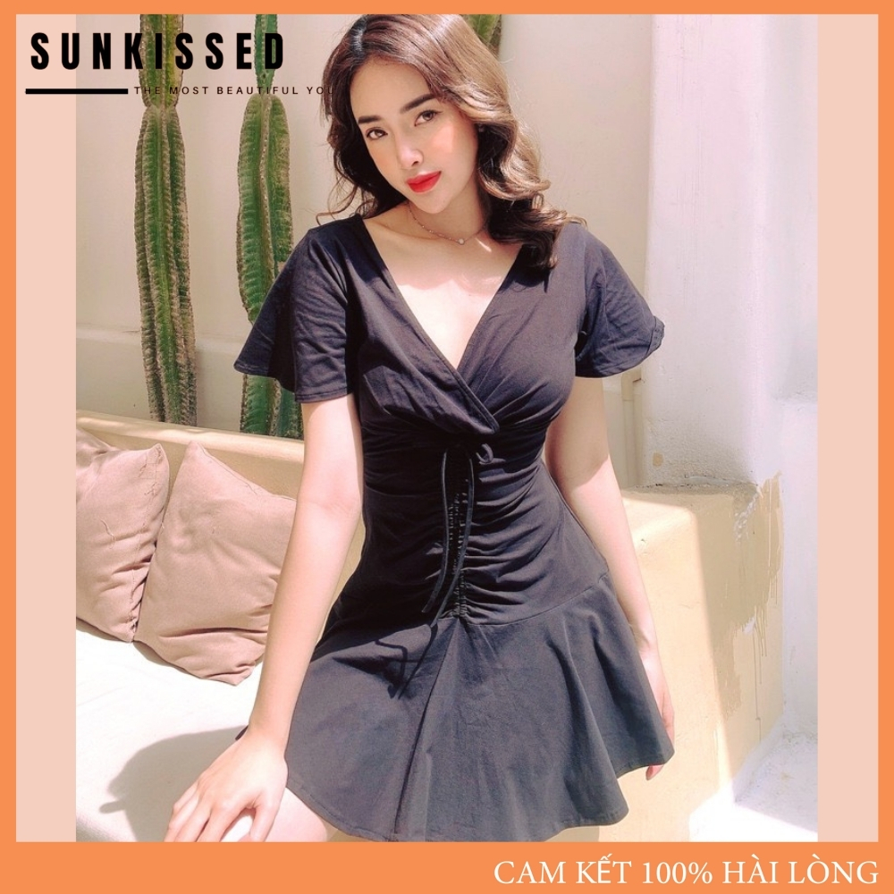 Váy Nữ Đầm Cổ V Trắng Đen Thun Cotton Lụa Mặc Thoải Mái Nhẹ Nhàng , Đi Chơi Dễ Thương SK38 SUNKISSED