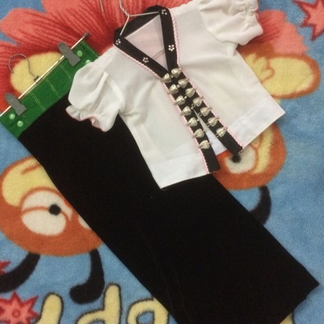 Set váy Cóm dân tộc Thái cho trẻ em