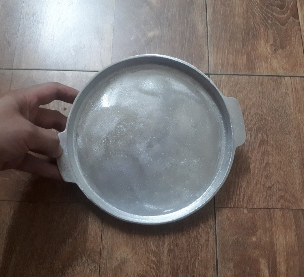 Chảo gang làm bánh xèo quảng, chiên trứng, bánh rán chống bể