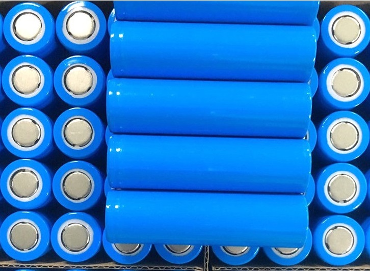 Pin Sạc 18650 - 3.7V đầu dẹt dùng cho quạt và đèn pin mini cầm tay tông đơ cắt tóc, chế tạo pin dự phòng