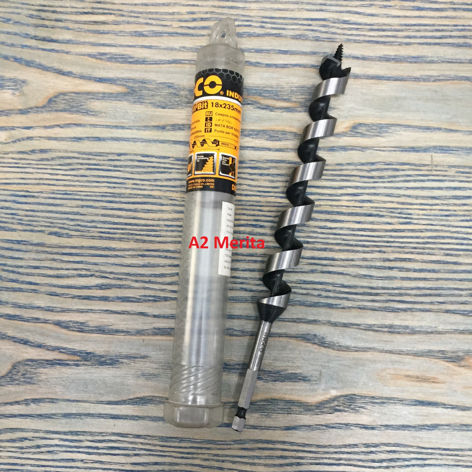 Mũi khoan gỗ xoắn ốc 18x235mm ingco dbw3221801