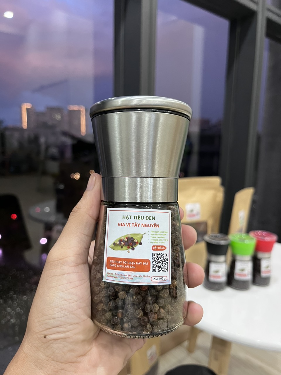 Cối xay tiêu inox kèm 100g hạt tiêu sạch Gia Lai, Tiêu đẹp nguyên chất 100%