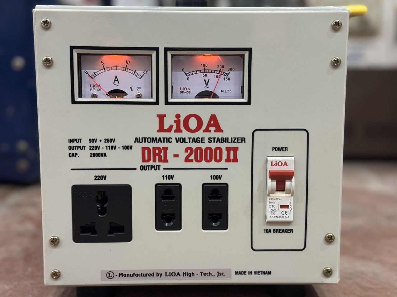 Ổn Áp Lioa 2KVA 1 Pha Dải 130-250V, Thế Hệ II 100% Dây Đồng