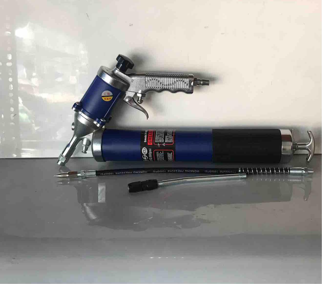 Dụng cụ bơm mỡ bò dùng hơi 600cc