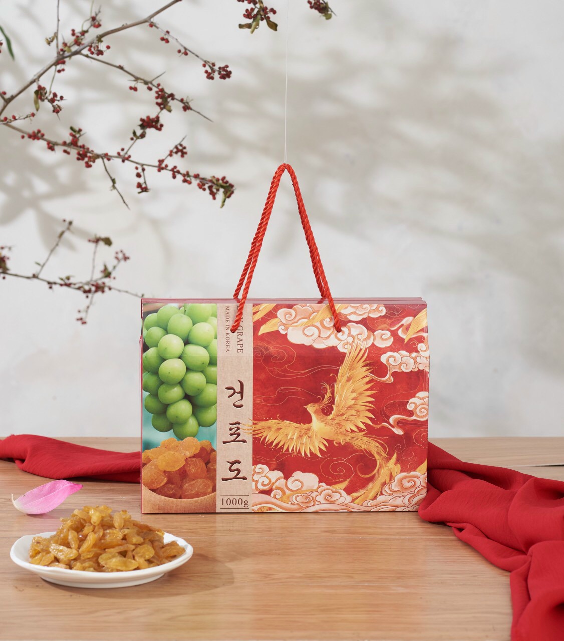 1Kg Nho khô hàn quốc hộp quà sang trọng - Túi Đỏ Phượng Hoàng- tết 2022-ăn vặt-quà tặng-tết-bánh kẹo ăn vặt