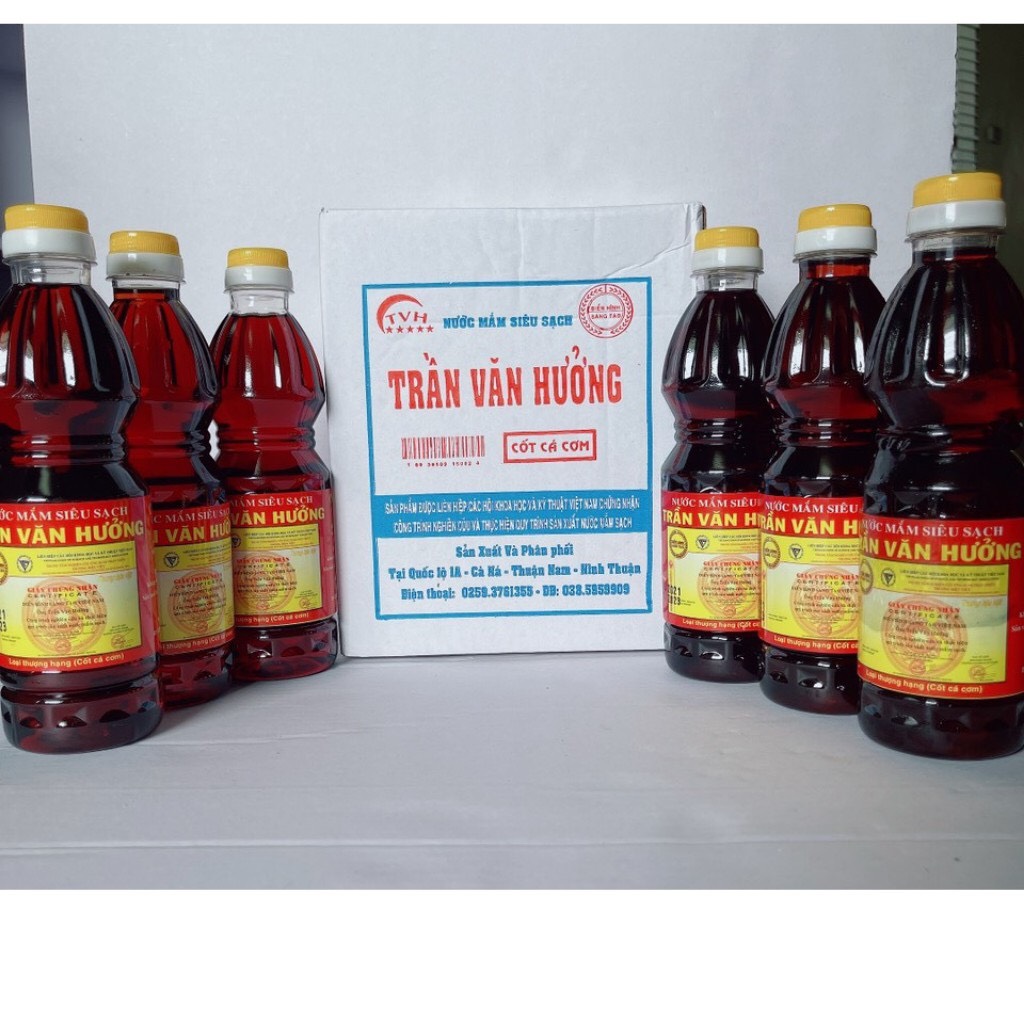 Nước mắm ngon Trần Văn Hưởng nhãn xanh chai nhựa (thùng 6 chai -500ml/chai)