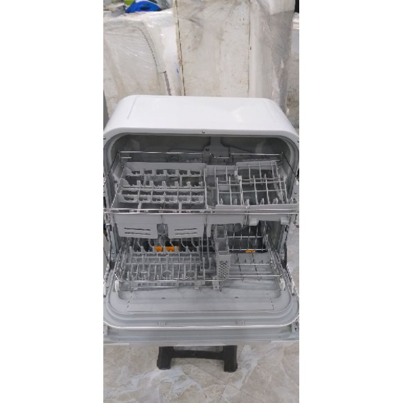 Máy rửa chén panasonic NP-TM7