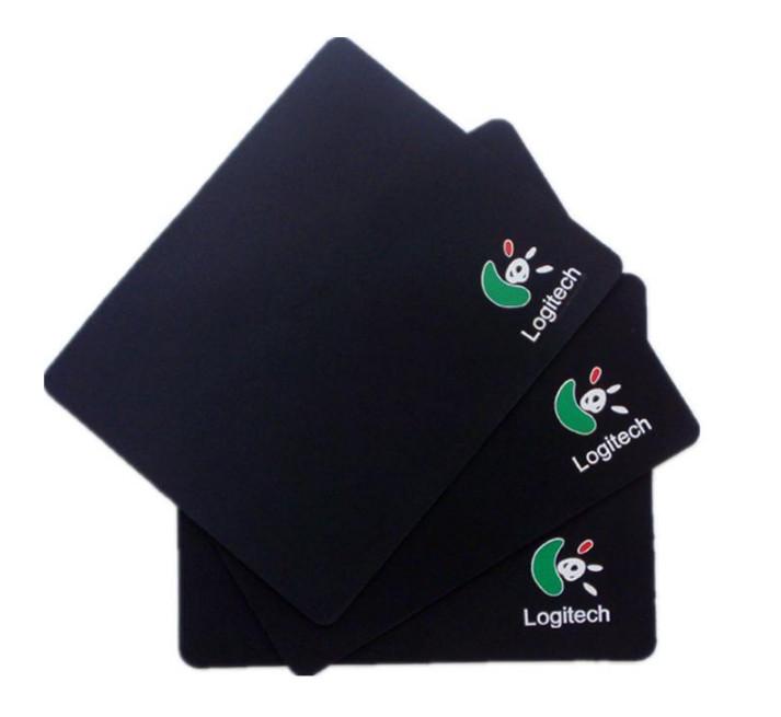 {Combo} - 2 Tấm Lót Chuột Logitech 20 x 24cm - Giá siêu rẻ