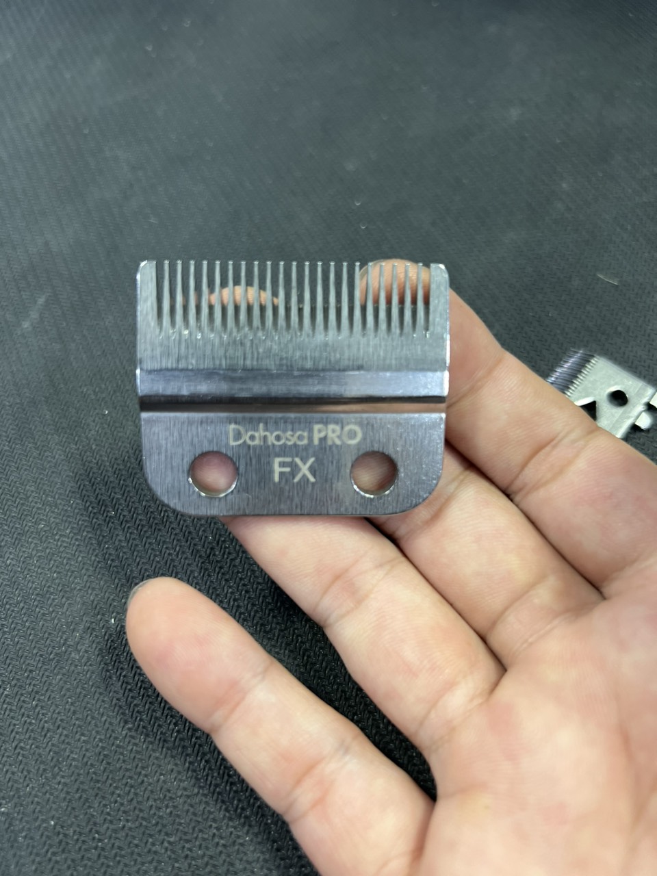 Lưỡi tông đơ, lưỡi kép DAHOSA FX mài chuốt sắc bén,lưỡi mỏng,thoáng