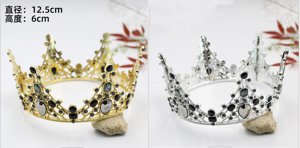 Vương miện nhựa đá đen 12.5cm*6cm