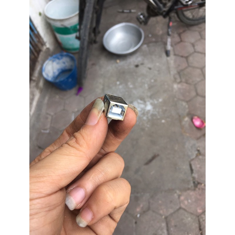 Cổng usb hàn trên bo mạch