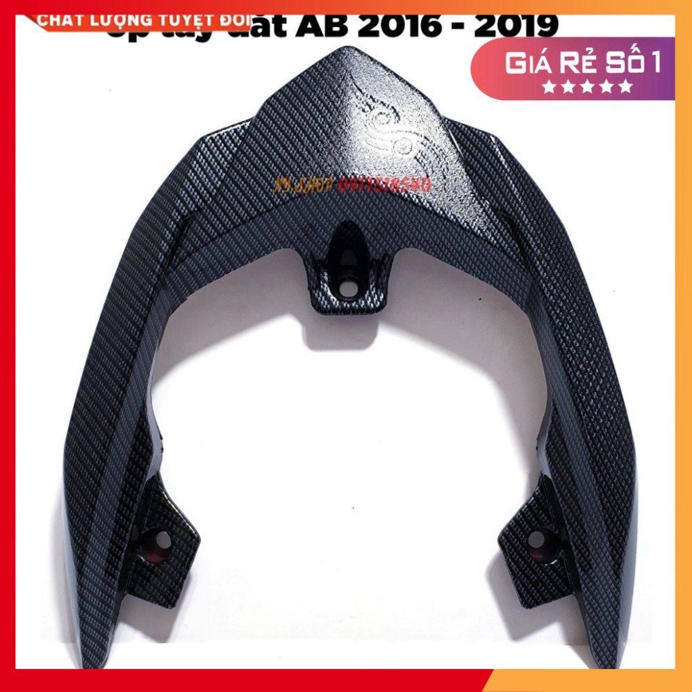 Ốp tay dắt carbon gắn xe airblade 2017 - 2019, ab 2020 - 2021 chính hãng artistar