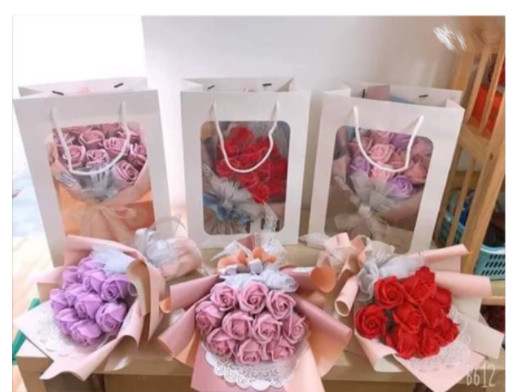 [Quà 20/11 ] Hoa sáp Hàn Quốc bó 11 bông (tặng kèm túi xách + thiệp)  một món quà thực sự ý nghĩa đối với người thân hoặc bạn bè