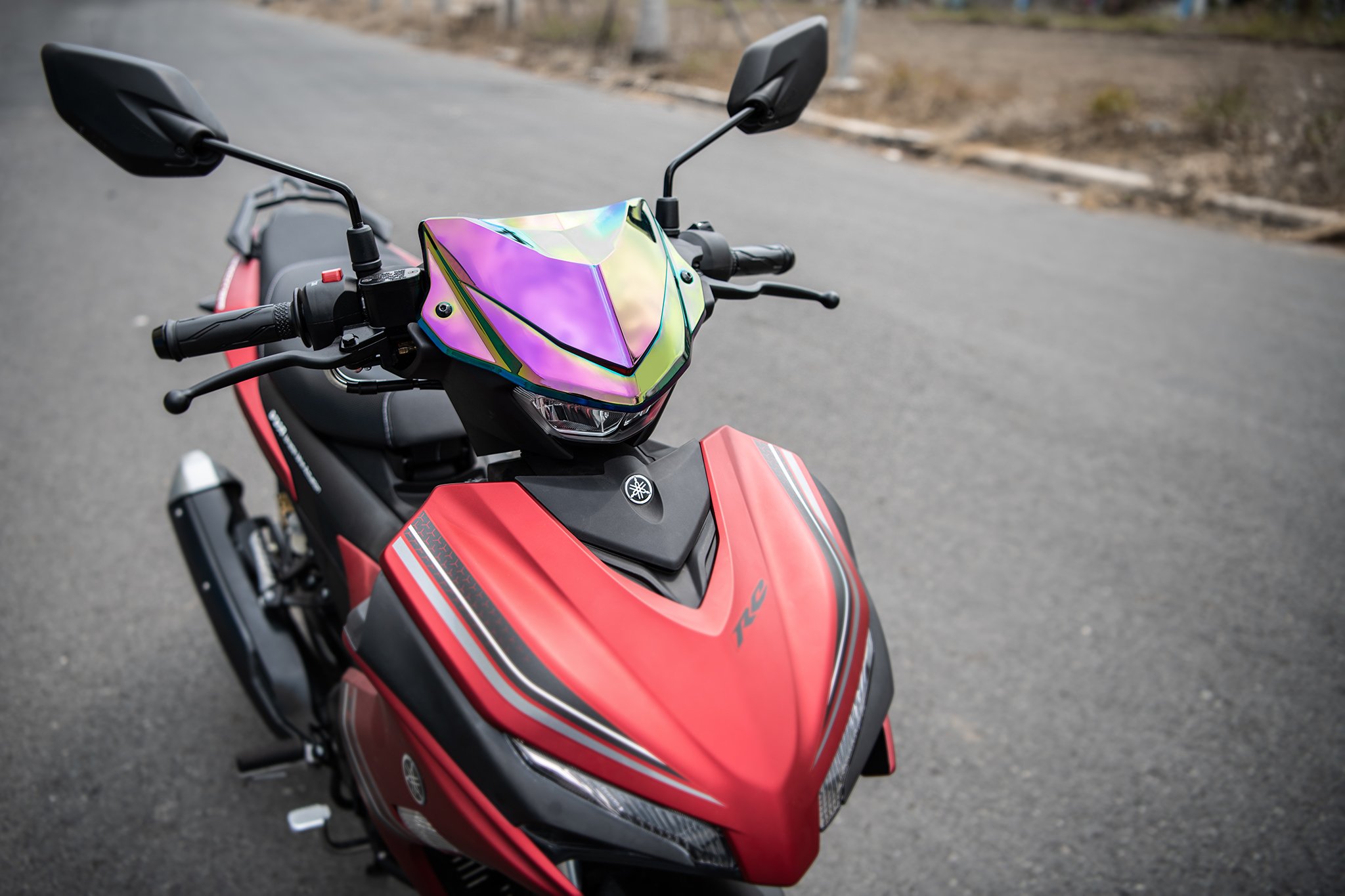 Mão chắn gió đầu xe máy gắn xe EXCITER 155 trang trí xe siêu chất, lắp ráp dễ dàng (màu 7 MÀU)