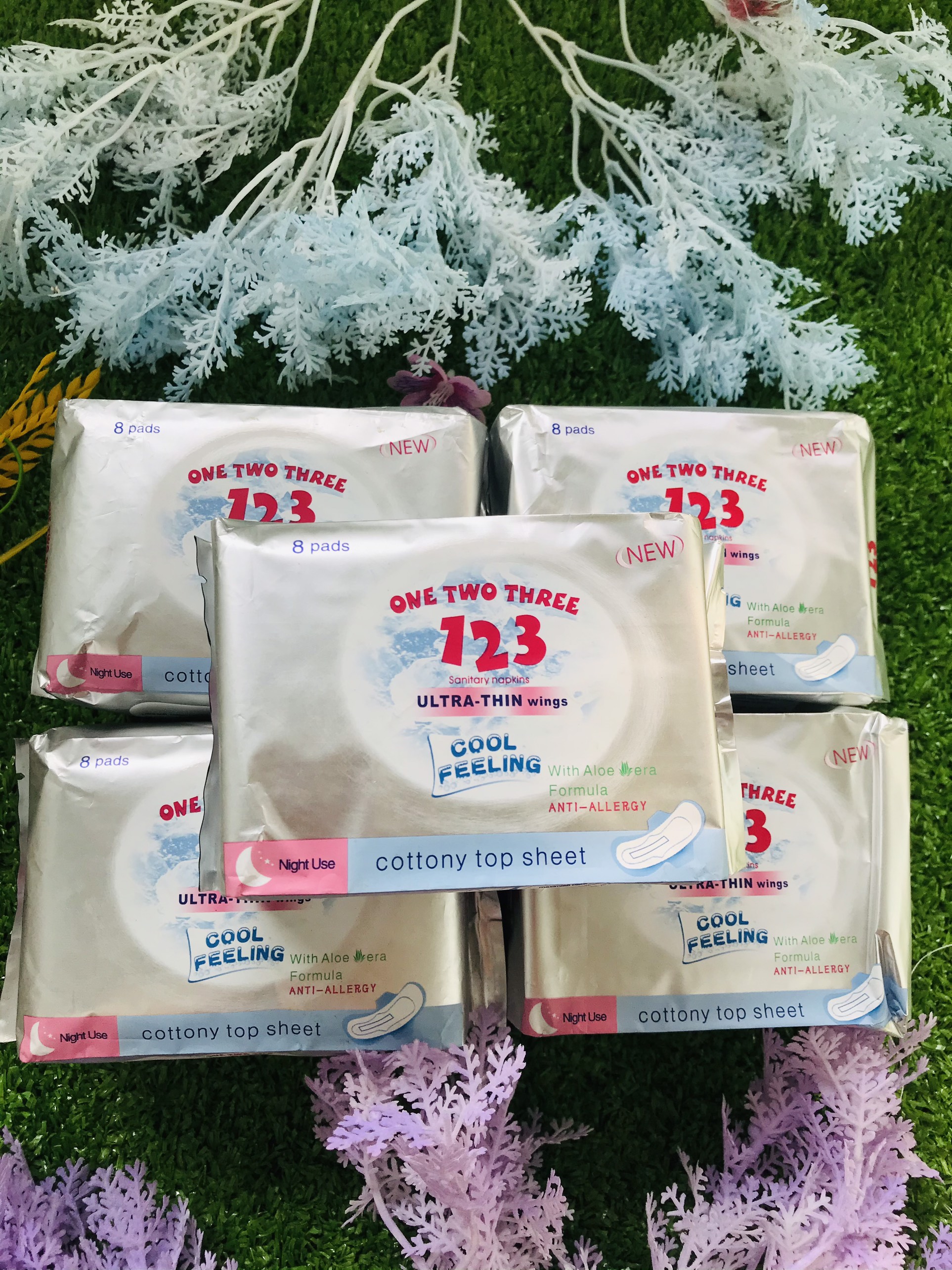 Băng vệ sinh 123 ONE TWO THREE ban đêm/ban ngày 8 miếng