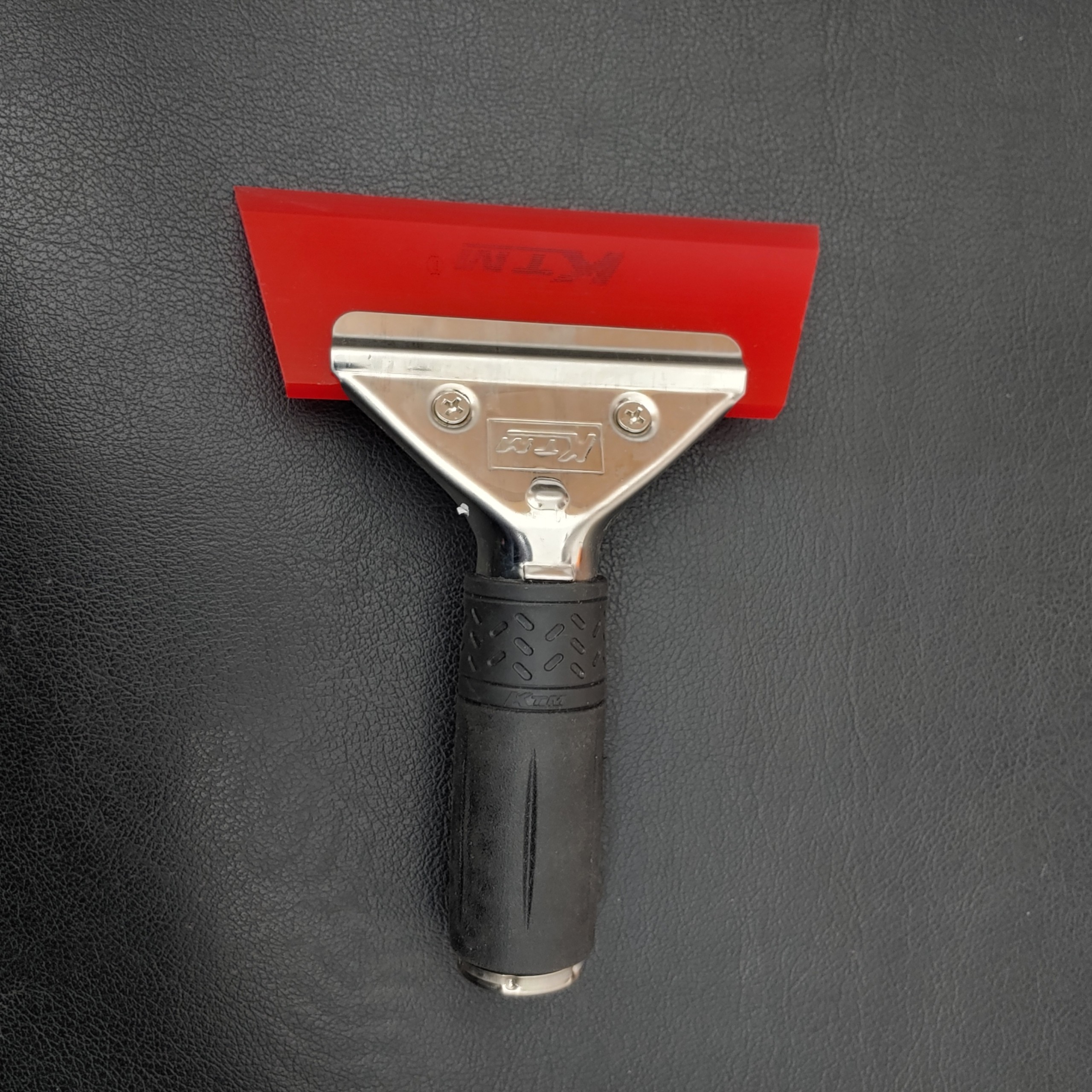 Dụng cụ dán phim cách nhiệt - GẠT DÁN PHIM KÍNH ÉP NƯỚC KTM - TAY CẦM NHỰA CỨNG