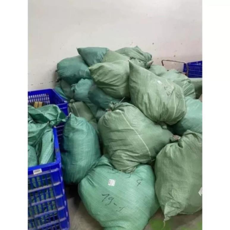Kiện hàng boom khủng giá trị cao đầy đủ các loại mặt hàng boom