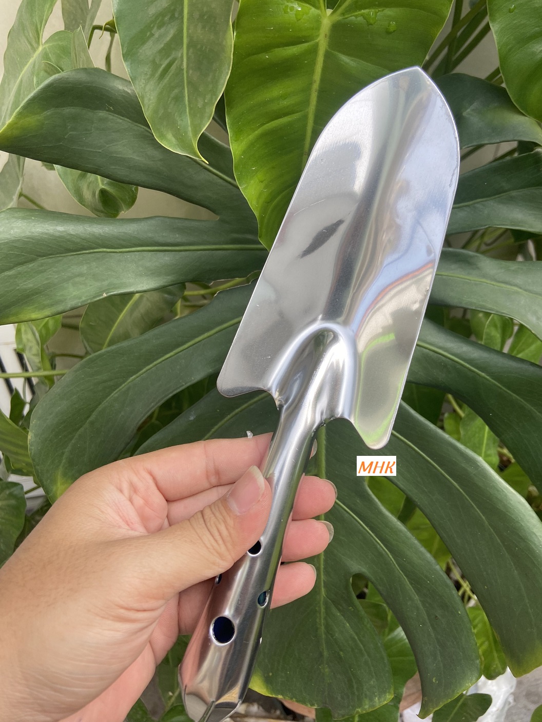 Dụng cụ làm vườn: cào đất mini, xẻng inox chống gỉ sét , siêu bền, xẻng cán gỗ !