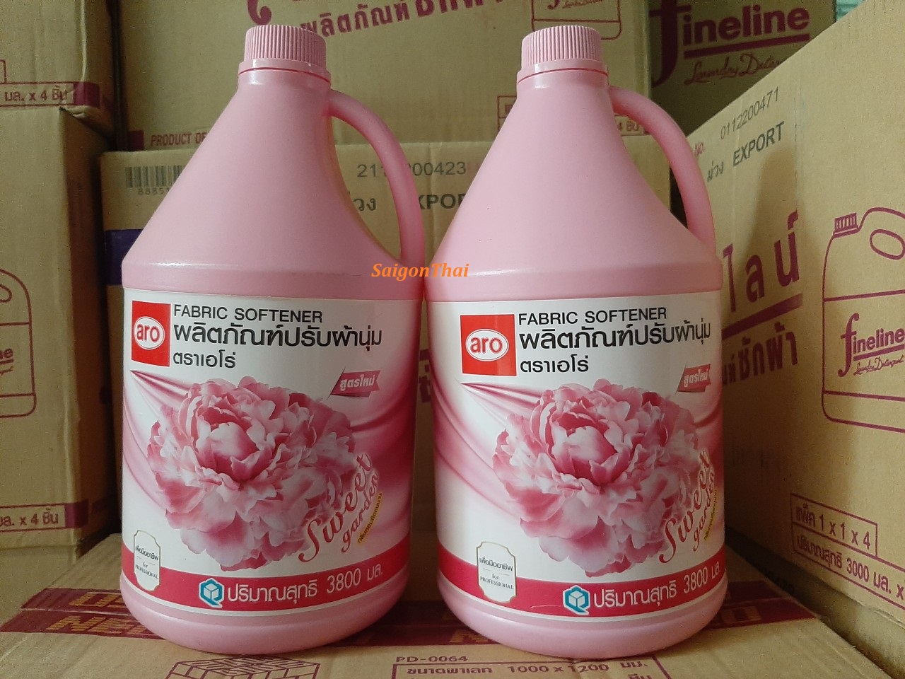 Nước xả vải aro màu hồng 3800ml