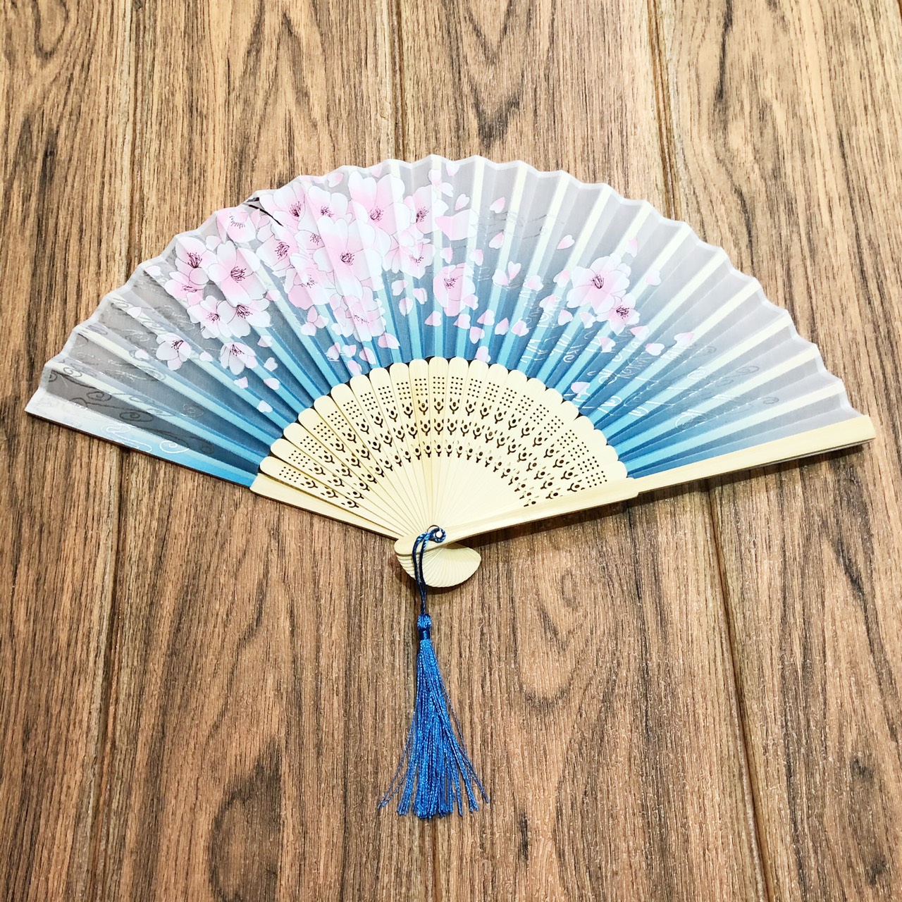 Quạt cổ trang xanh nở rộ vải lụa xếp cầm tay phong cách cổ trang quà tặng cosplay