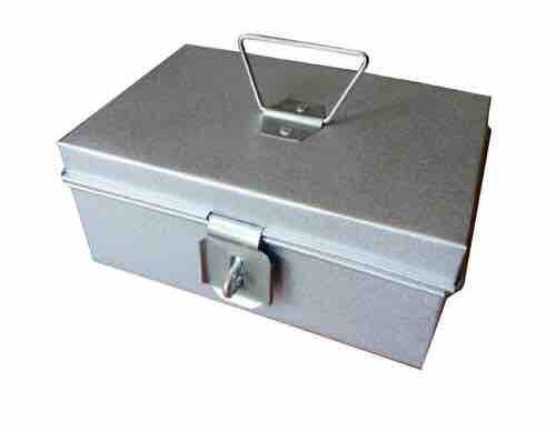 Hòm tôn nhỏ đựng đồ cá nhân kích thước 2813cm