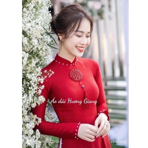 Áo dài đỏ đính kết sang trọng trên nền lụa vân gỗ cao cấp, áo dài cưới, áo dài cô dâu - Áo Dài Hương Giang